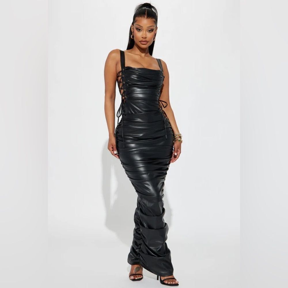 NWT Berlin Queen Faux Leather Maxi Dress - Black